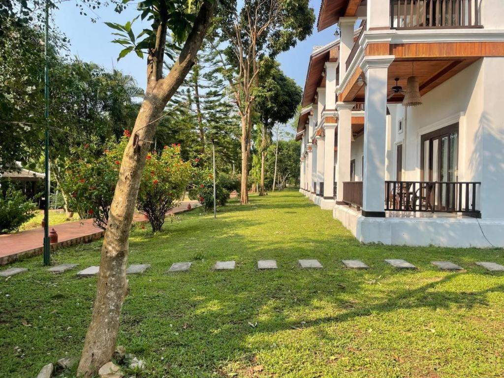 Nam Ou Riverside Resort Ban Vangle Екстер'єр фото