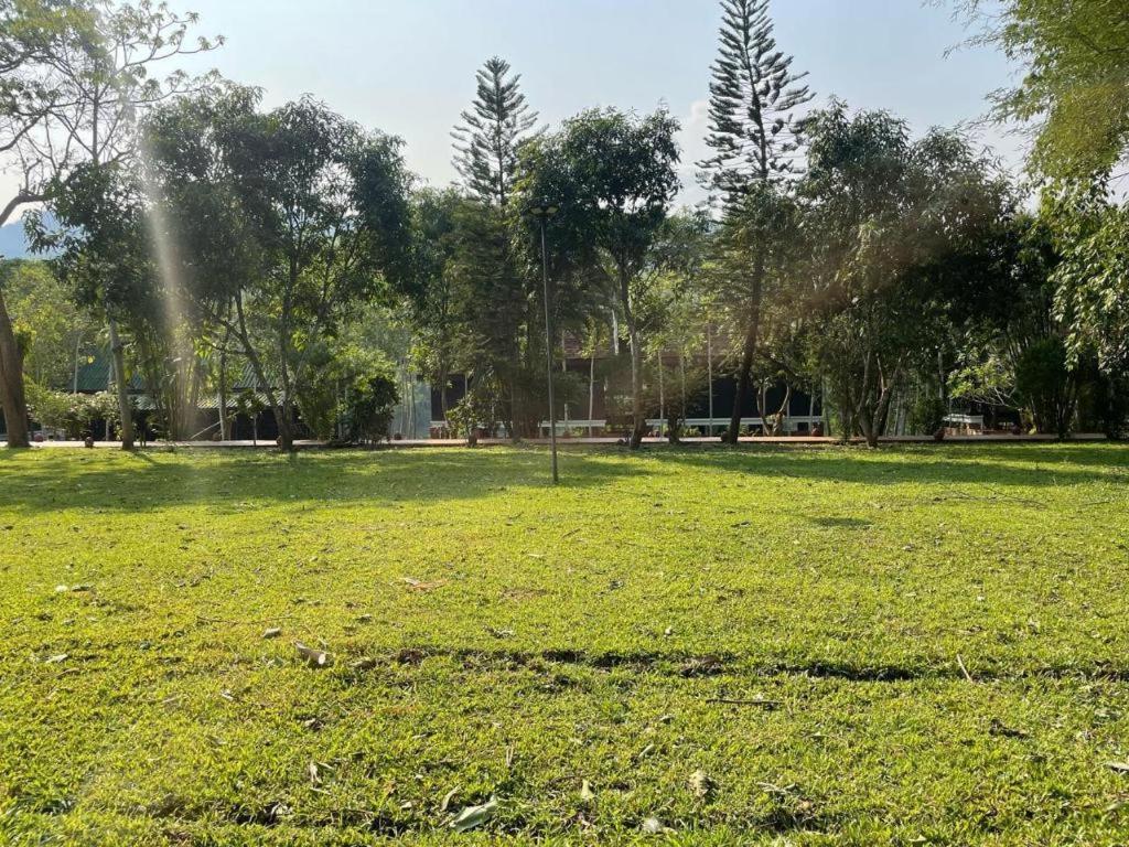 Nam Ou Riverside Resort Ban Vangle Екстер'єр фото